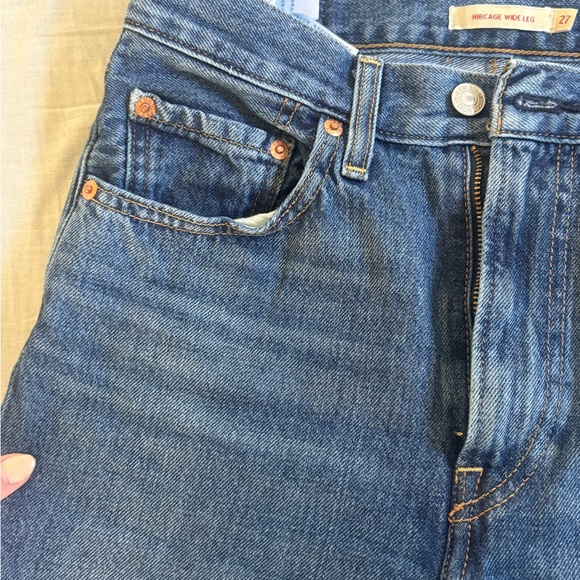 Levi’s Ribcage Wide Leg- Polar Perimeter - Picture 4 of 7